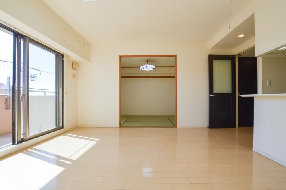 3LDK apartment in Toyota, Aichi - Photo 1