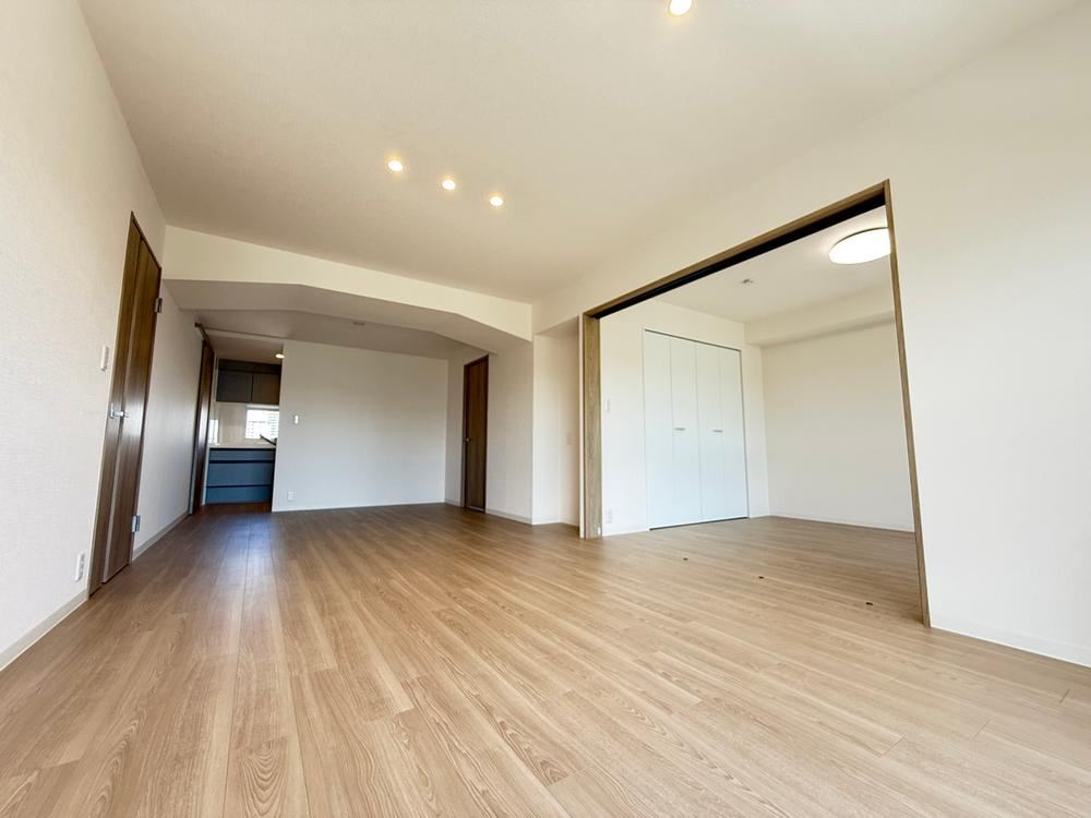 4LDK apartment in Chuo Ward, Sapporo, Hokkaido - Photo 1