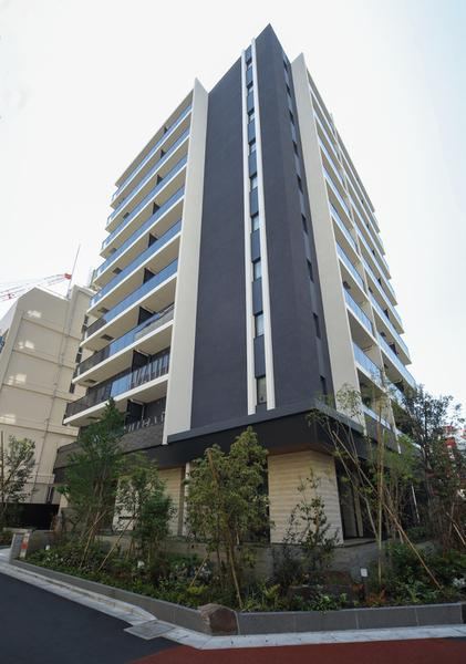 2LDK apartment in Matsudo, Chiba - Photo 1