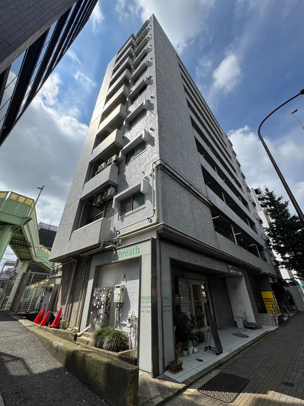 2LDK apartment in Shibuya Ward, Tokyo - Photo 1
