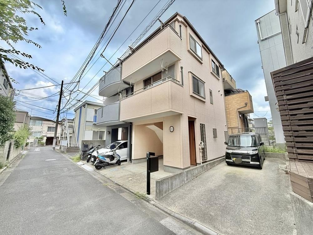 3LDK house in Edogawa Ward, Tokyo - Photo 1