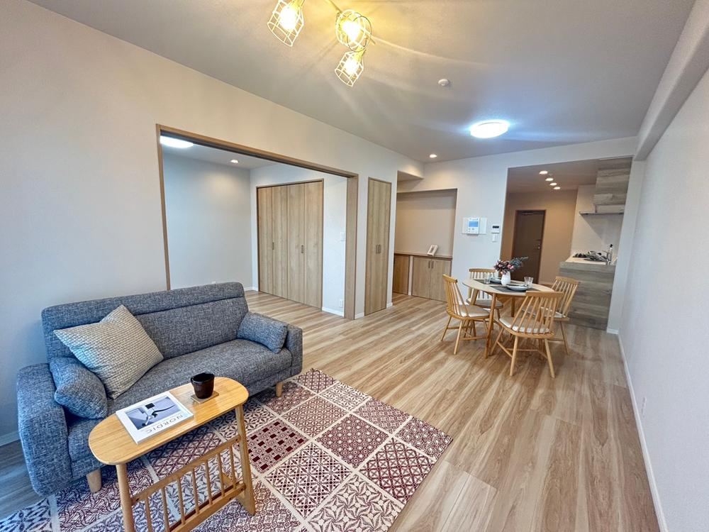 3LDK apartment in Asakita Ward, Hiroshima - Photo 1