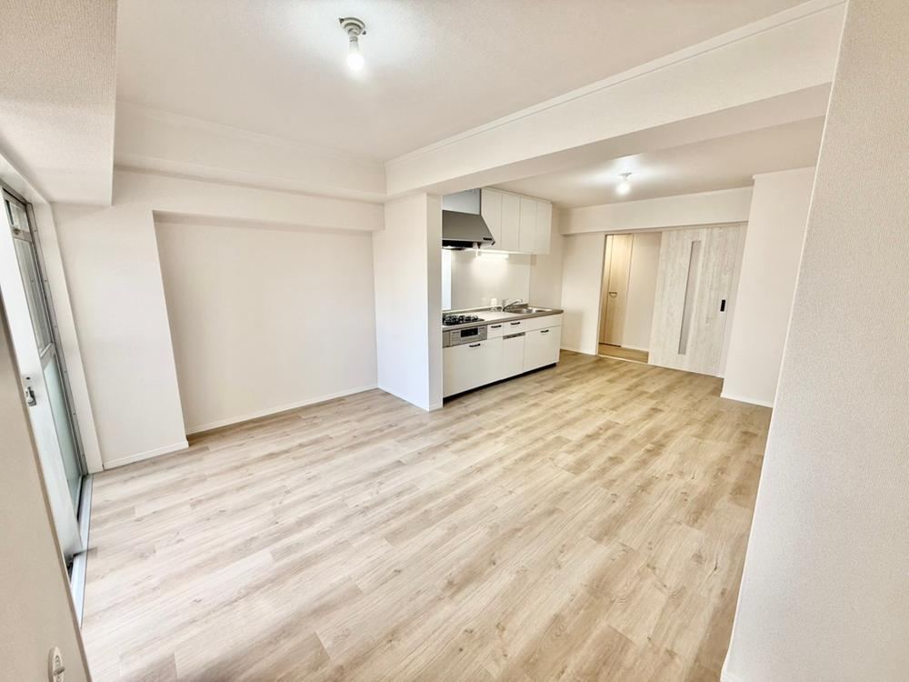 3LDK apartment in Kurume, Fukuoka - Photo 1