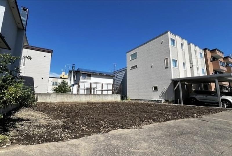 181 m² land in Teine Ward, Sapporo, Hokkaido - Photo 1