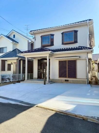 5LDK house in Ikeda, Osaka - Photo 1