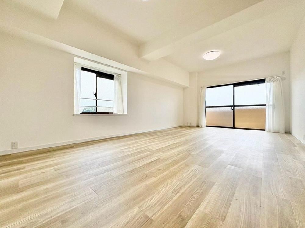 4LDK apartment in Abiko, Chiba - Photo 1