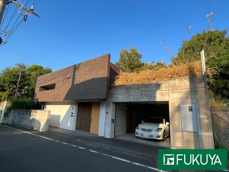 4LDK+S house in Minami Ward, Fukuoka - Photo 1
