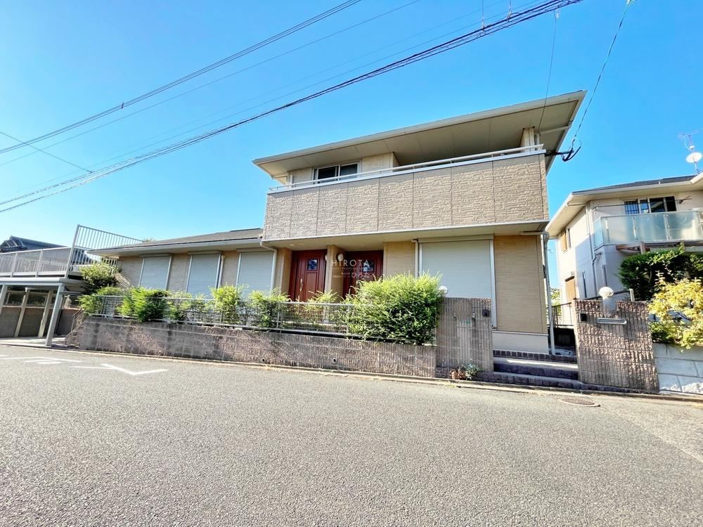 6LDK house in Yahatanishi Ward, Kitakyushu, Fukuoka - Photo 1