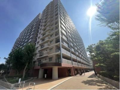 3LDK apartment in Yodogawa Ward, Osaka - Photo 1