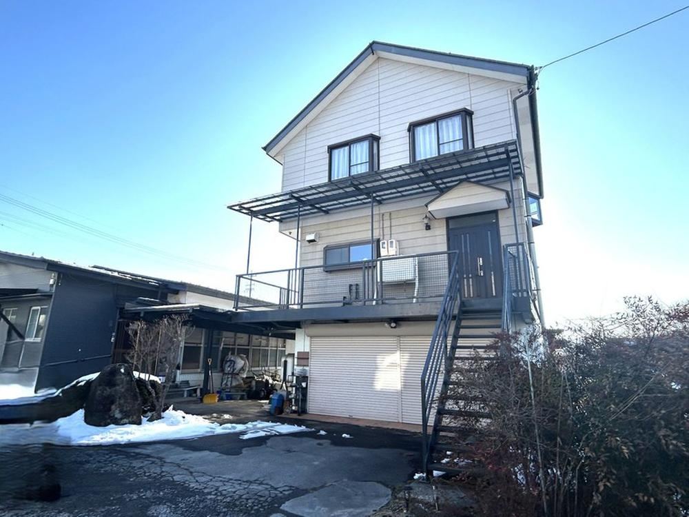 4LDK house in Chino, Nagano - Photo 1