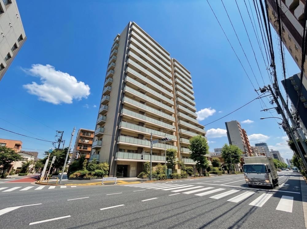 3LDK apartment in Arakawa Ward, Tokyo - Photo 1