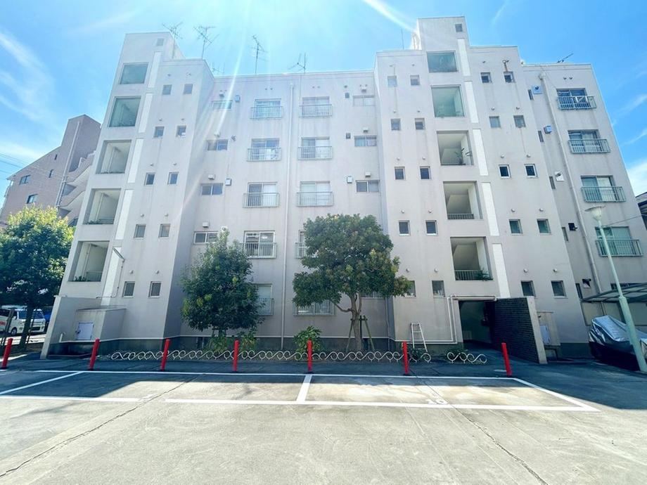 4DK apartment in Sumiyoshi Ward, Osaka - Photo 1