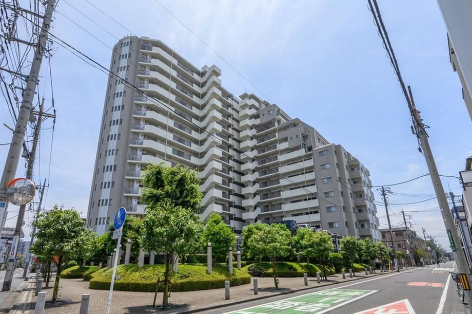 4LDK apartment in Kawaguchi, Saitama - Photo 1