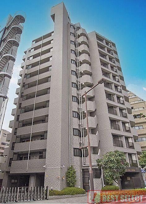 2LDK apartment in Shinjuku Ward, Tokyo - Photo 1