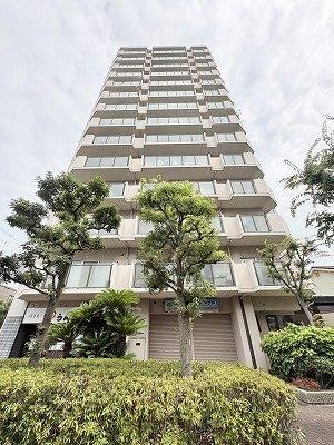 3LDK apartment in Suminoe Ward, Osaka - Photo 1