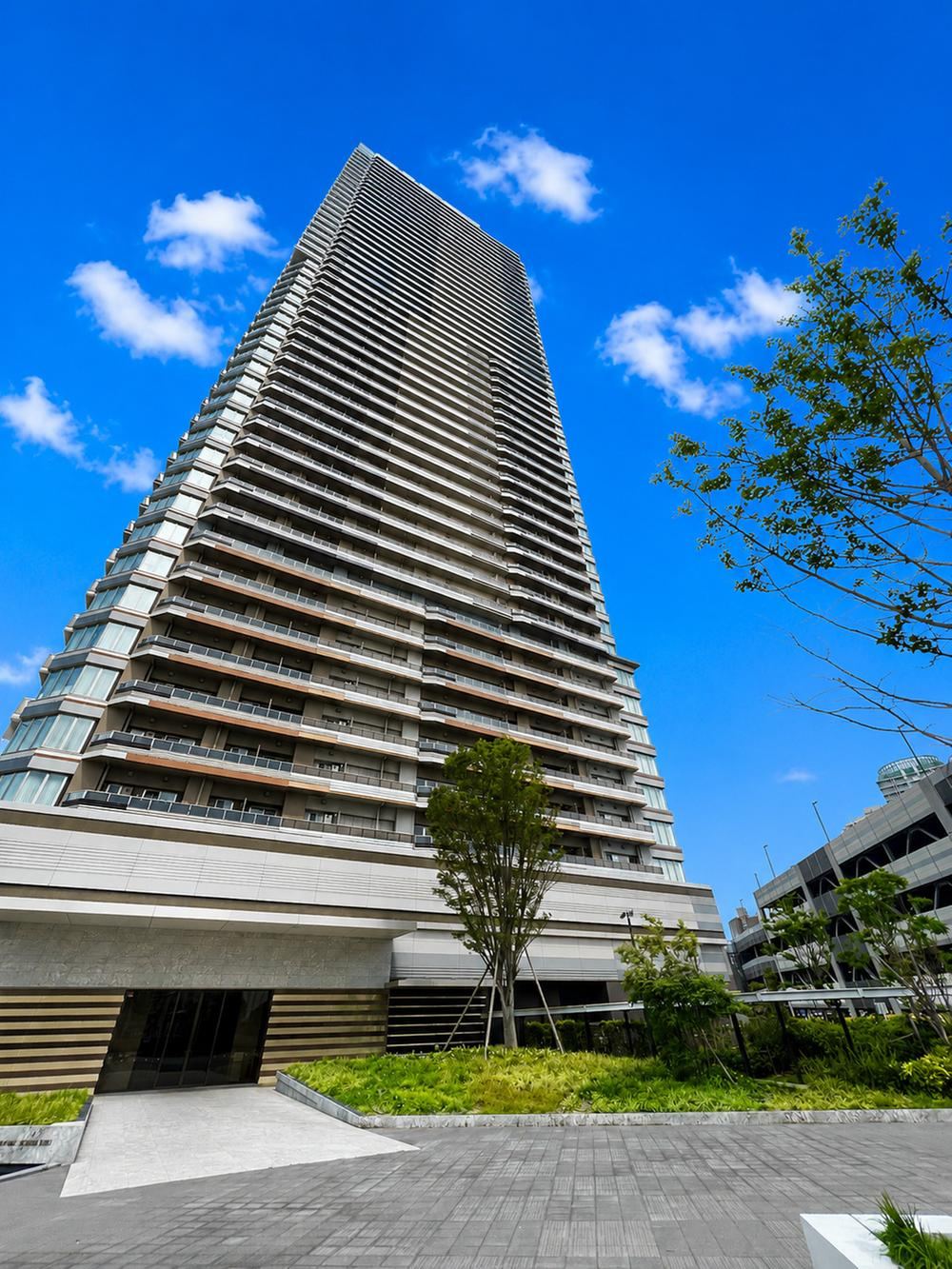 3LDK apartment in Mihama Ward, Chiba - Photo 1