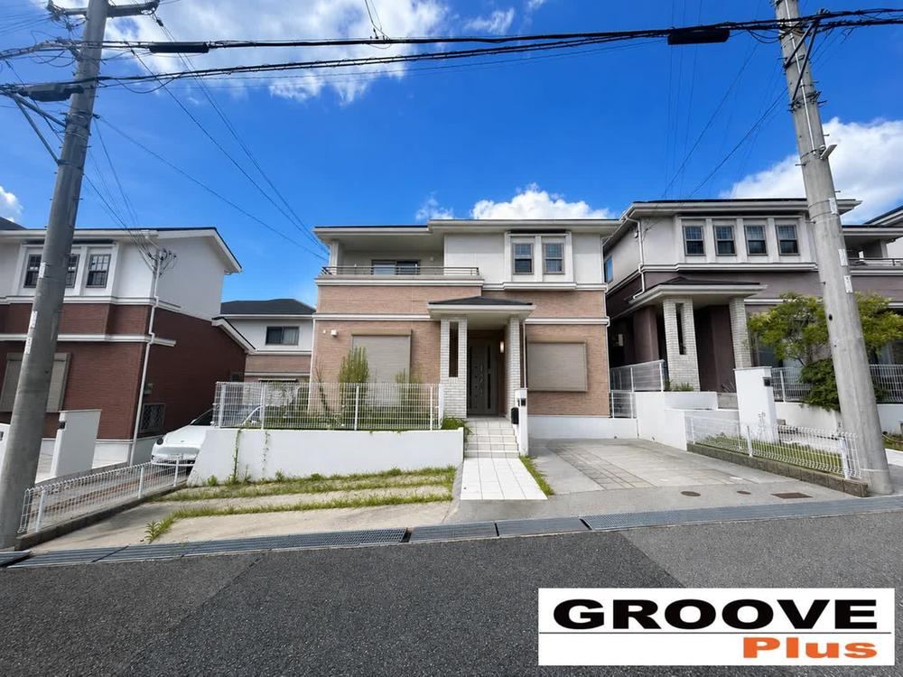 4LDK house in Kita Ward, Kobe, Hyogo - Photo 1