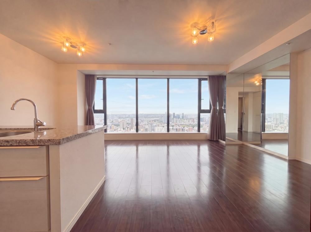 2LDK apartment in Koto Ward, Tokyo - Photo 1