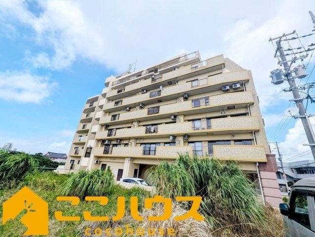 3LDK apartment in Ginowan, Okinawa - Photo 1