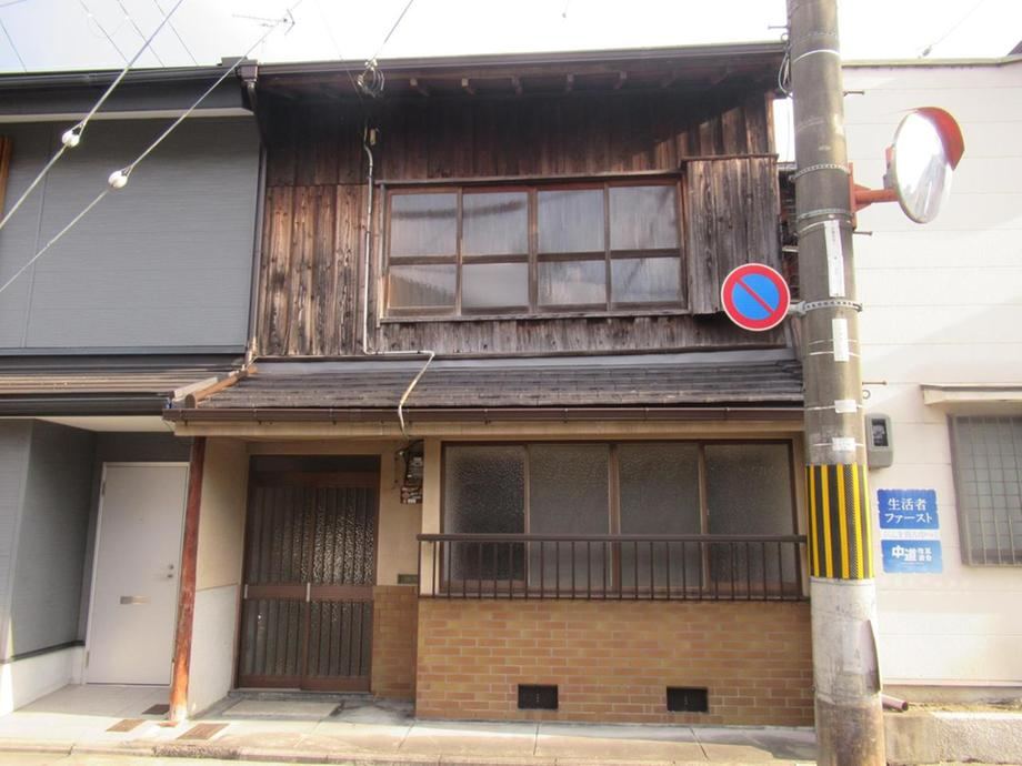 6K house in Kamigyo Ward, Kyoto - Photo 1