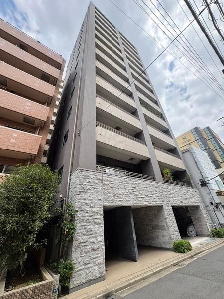 2LDK apartment in Taito Ward, Tokyo - Photo 1