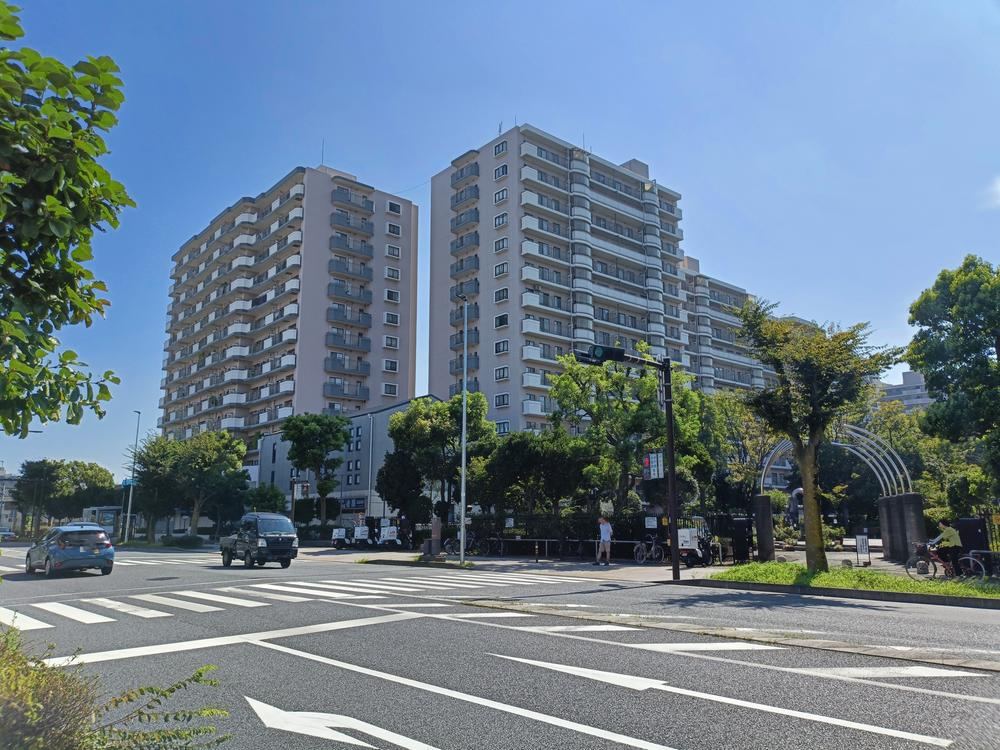 4LDK apartment in Kawasaki Ward, Kawasaki, Kanagawa - Photo 1