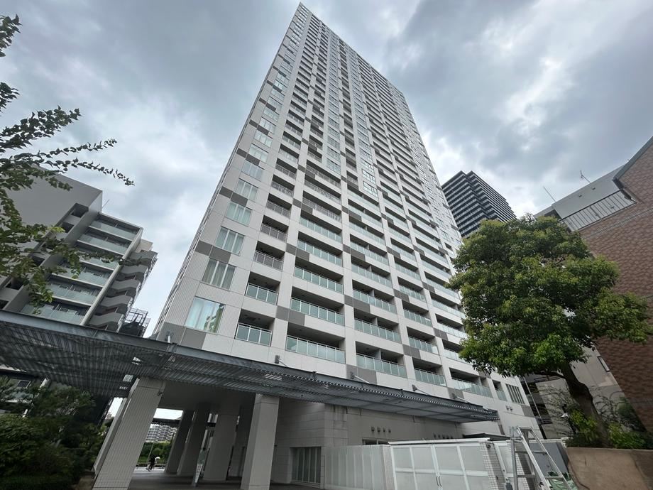 2LDK apartment in Saiwai Ward, Kawasaki, Kanagawa - Photo 1