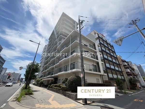 4LDK apartment in Moriguchi, Osaka - Photo 1