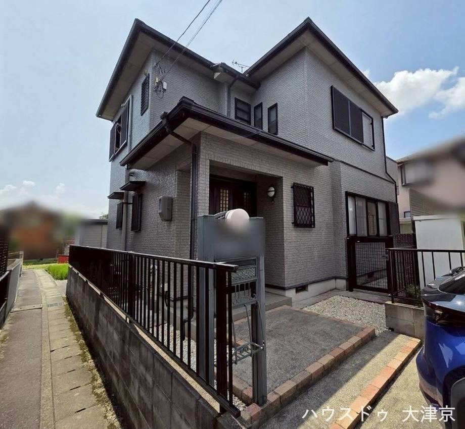 4LDK house in Otsu, Shiga - Photo 1