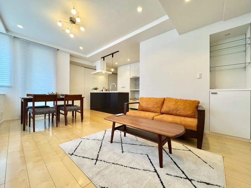 2LDK apartment in Shinjuku Ward, Tokyo - Photo 1