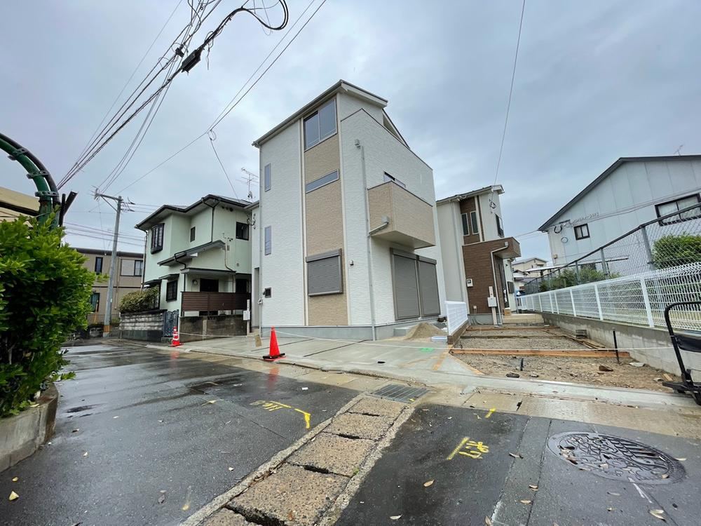 4LDK+S house in Hakata Ward, Fukuoka - Photo 1