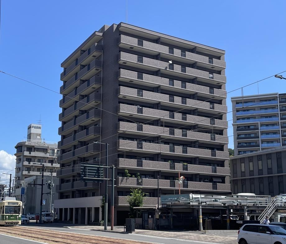 3LDK apartment in Minami Ward, Hiroshima - Photo 1