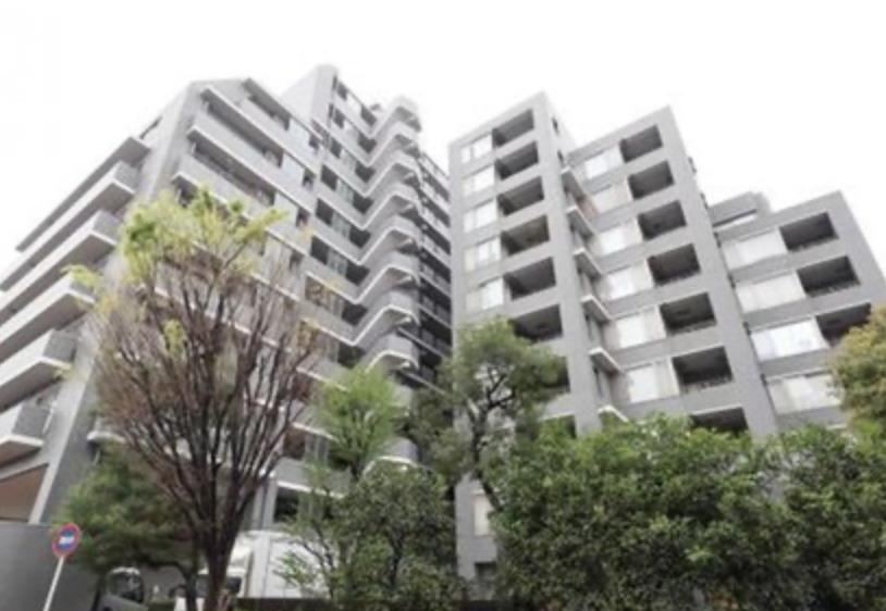 3LDK apartment in Shinjuku Ward, Tokyo - Photo 1