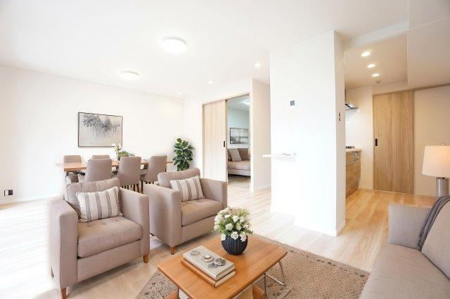 4LDK apartment in Nisshin, Aichi - Photo 1