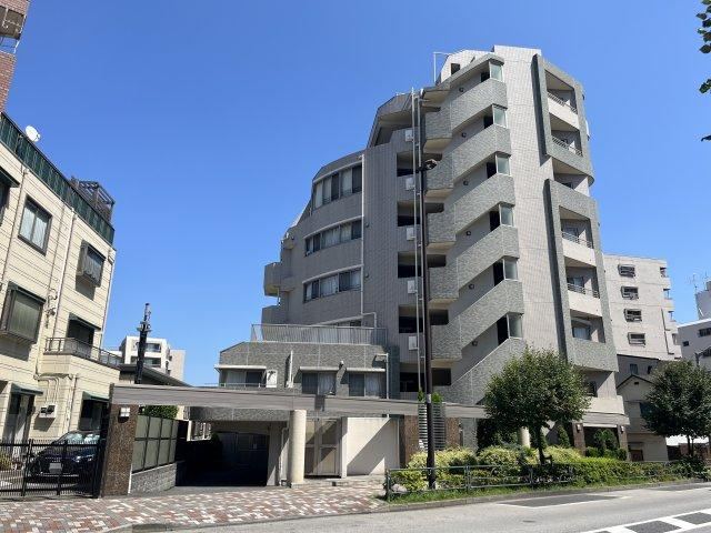 2LDK apartment in Toshima Ward, Tokyo - Photo 1