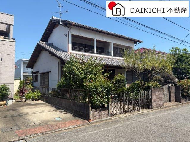 5DK house in Honjo, Saitama - Photo 1