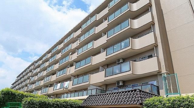 3LDK apartment in Moriguchi, Osaka - Photo 1