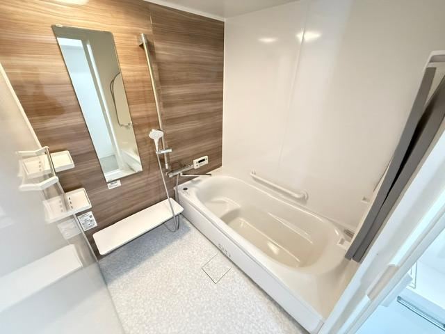 4LDK apartment in Daito, Osaka - Photo 1