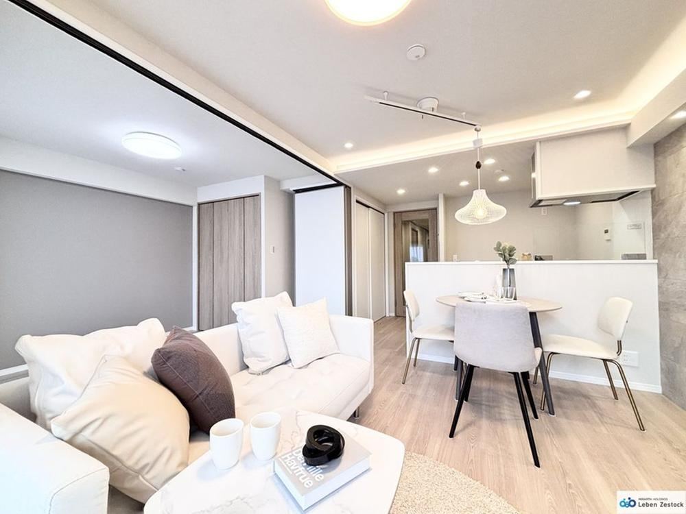 3LDK apartment in Shinagawa Ward, Tokyo - Photo 1
