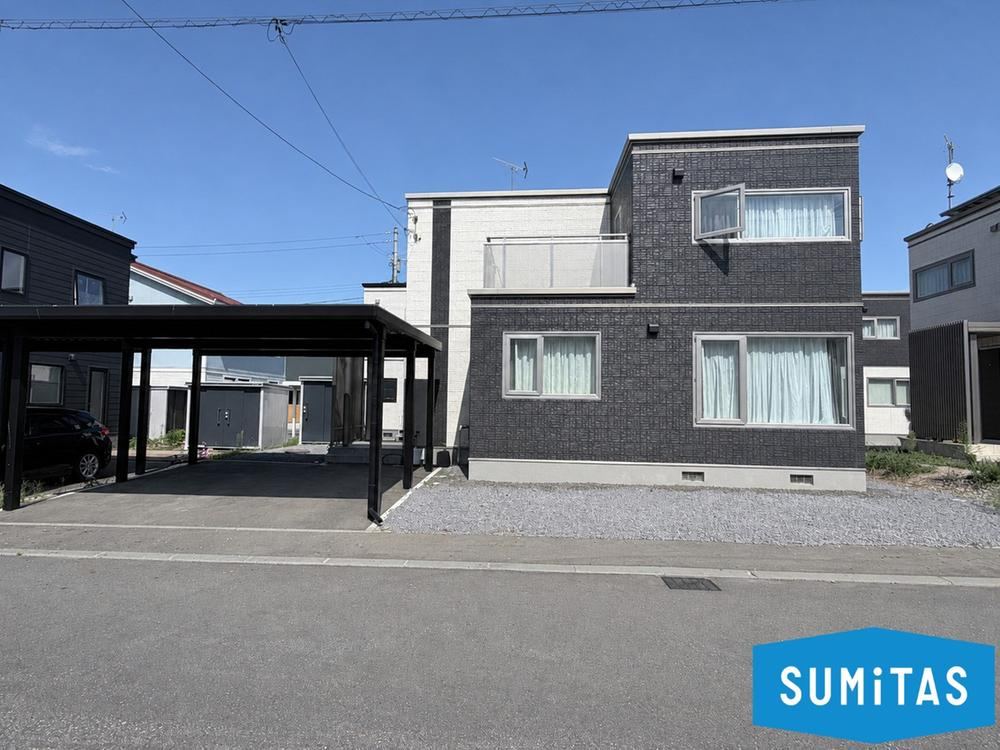4LDK house in Ebetsu, Hokkaido - Photo 1
