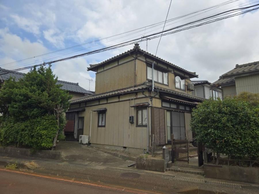 5DK house in Tsubame, Niigata - Photo 1