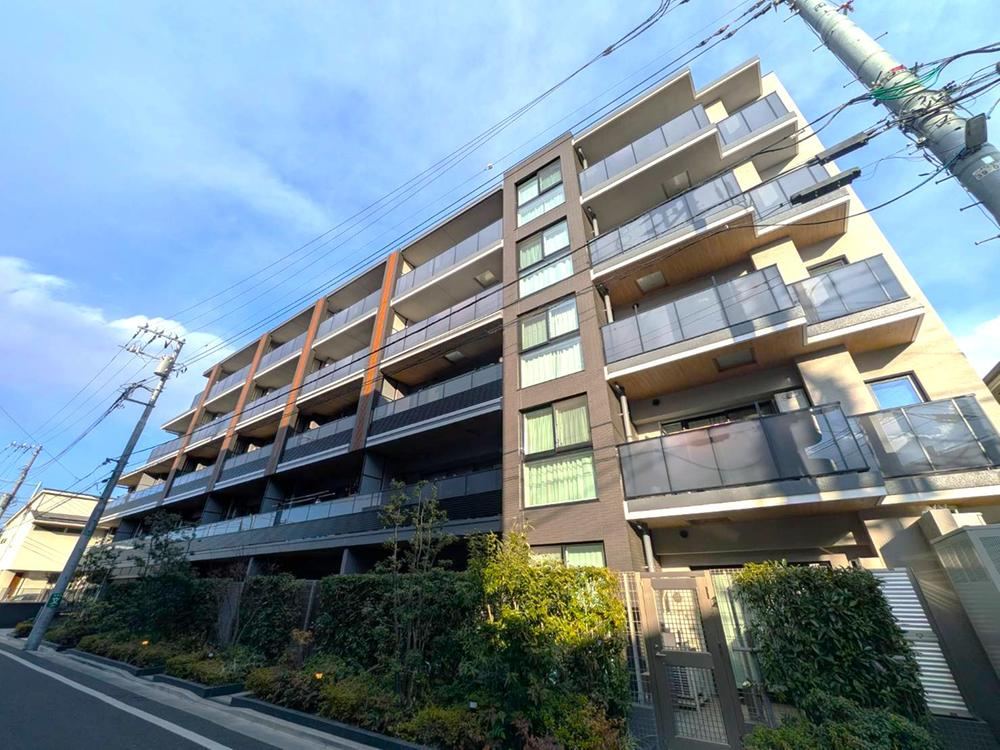 2LDK apartment in Nerima Ward, Tokyo - Photo 1