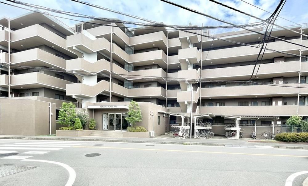 3LDK apartment in Chuo Ward, Chiba - Photo 1