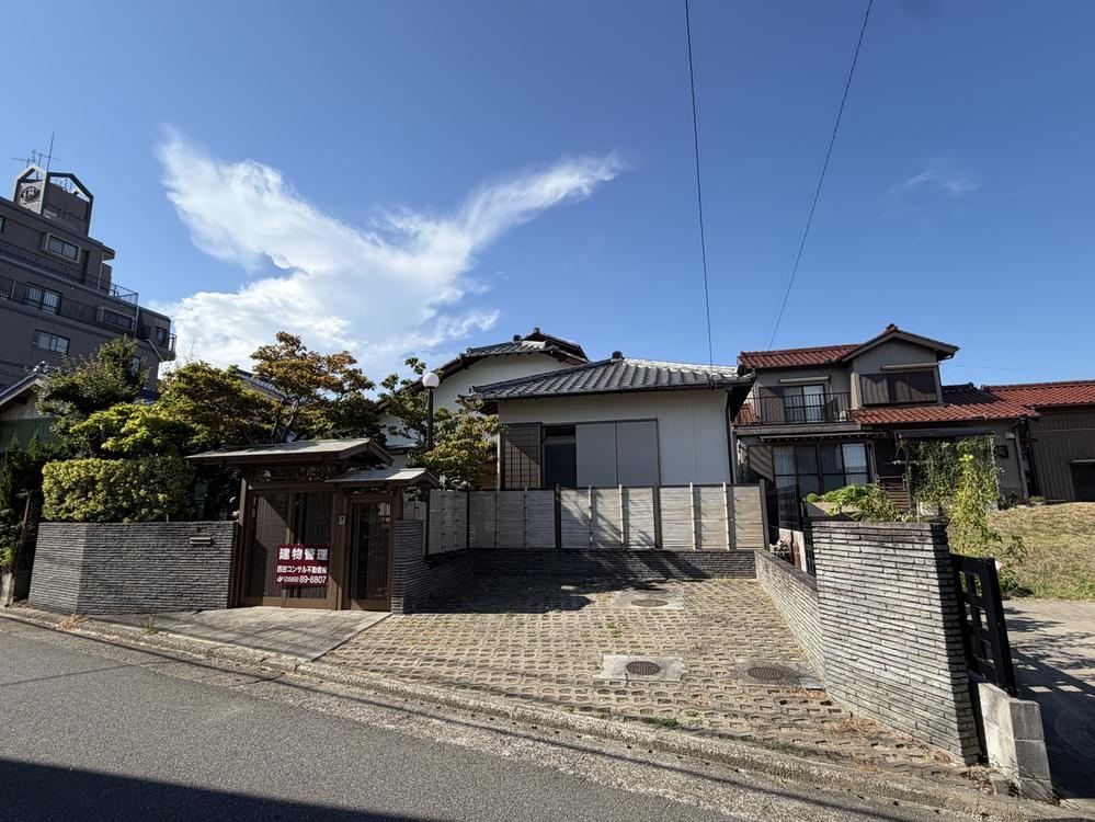4LDK house in Tokoname, Aichi - Photo 1