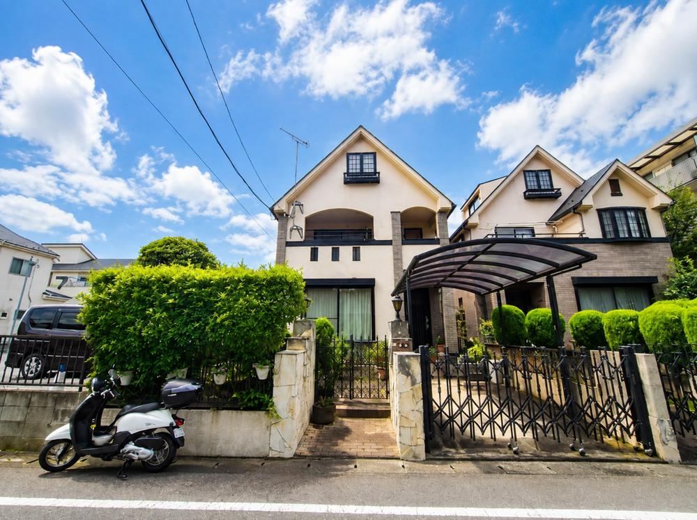 5LDK+S house in Koshigaya, Saitama - Photo 1