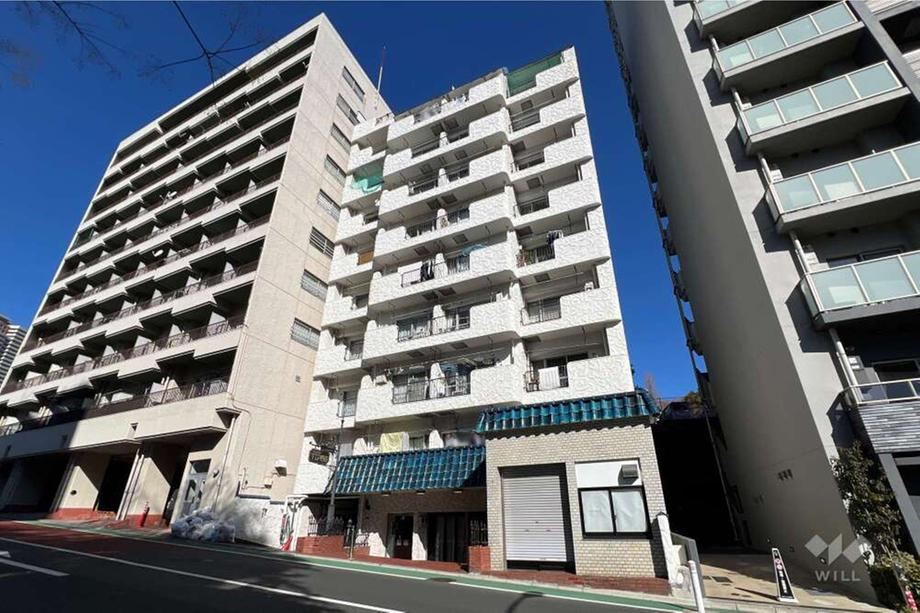 1LDK apartment in Shinjuku Ward, Tokyo - Photo 1