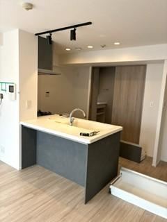 4LDK apartment in Kita Ward, Osaka - Photo 1
