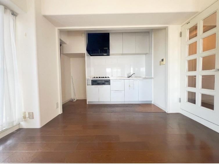 2DK apartment in Amagasaki, Hyogo - Photo 1