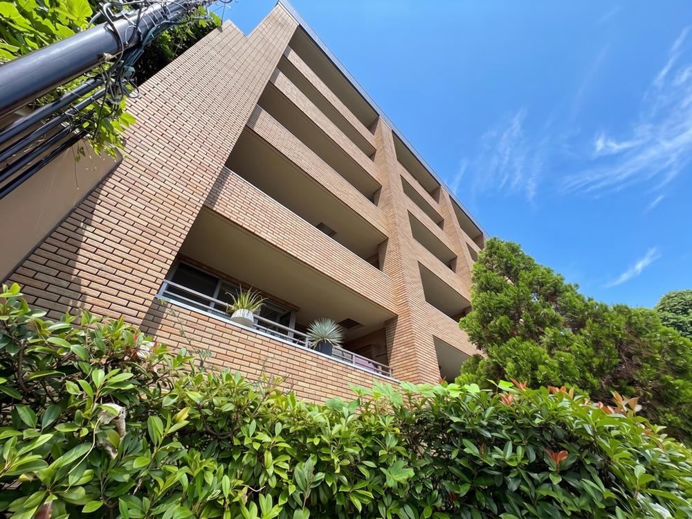 3LDK apartment in Naka Ward, Yokohama, Kanagawa - Photo 1