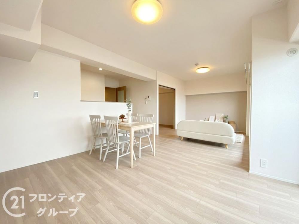 3LDK apartment in Sakai Ward, Sakai, Osaka - Photo 1